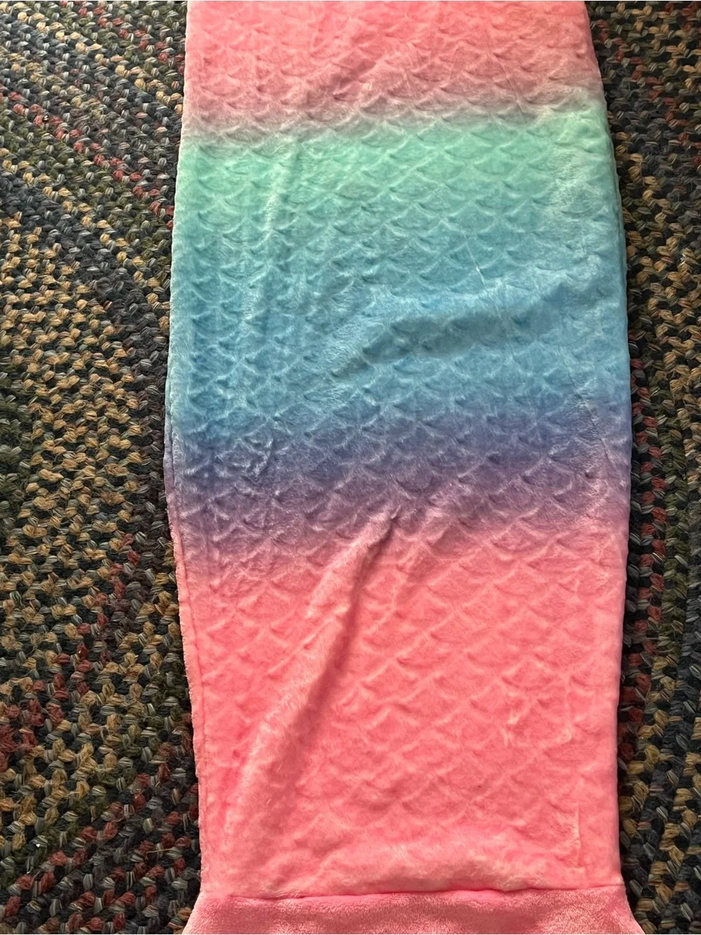 Pink Gradient Mermaid Tail Blanket